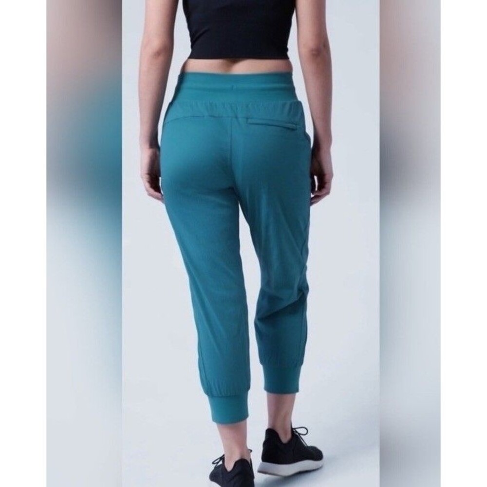 Athleta Trekki North Jogger Sz 4 Outdoor Hiking - Picture 2 of 6